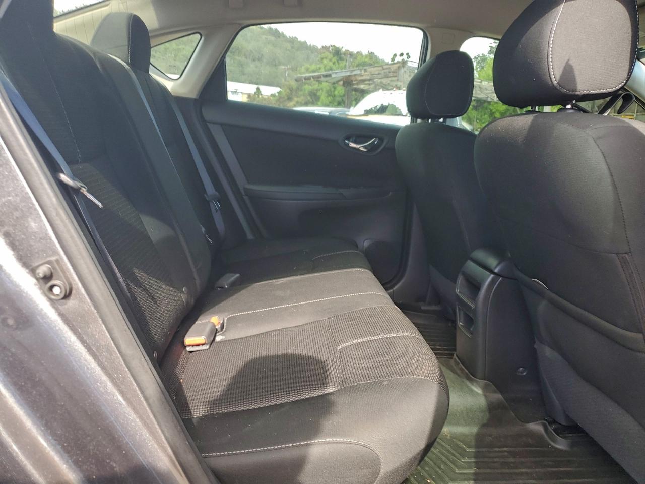 2018 NISSAN SENTRA S photo 10