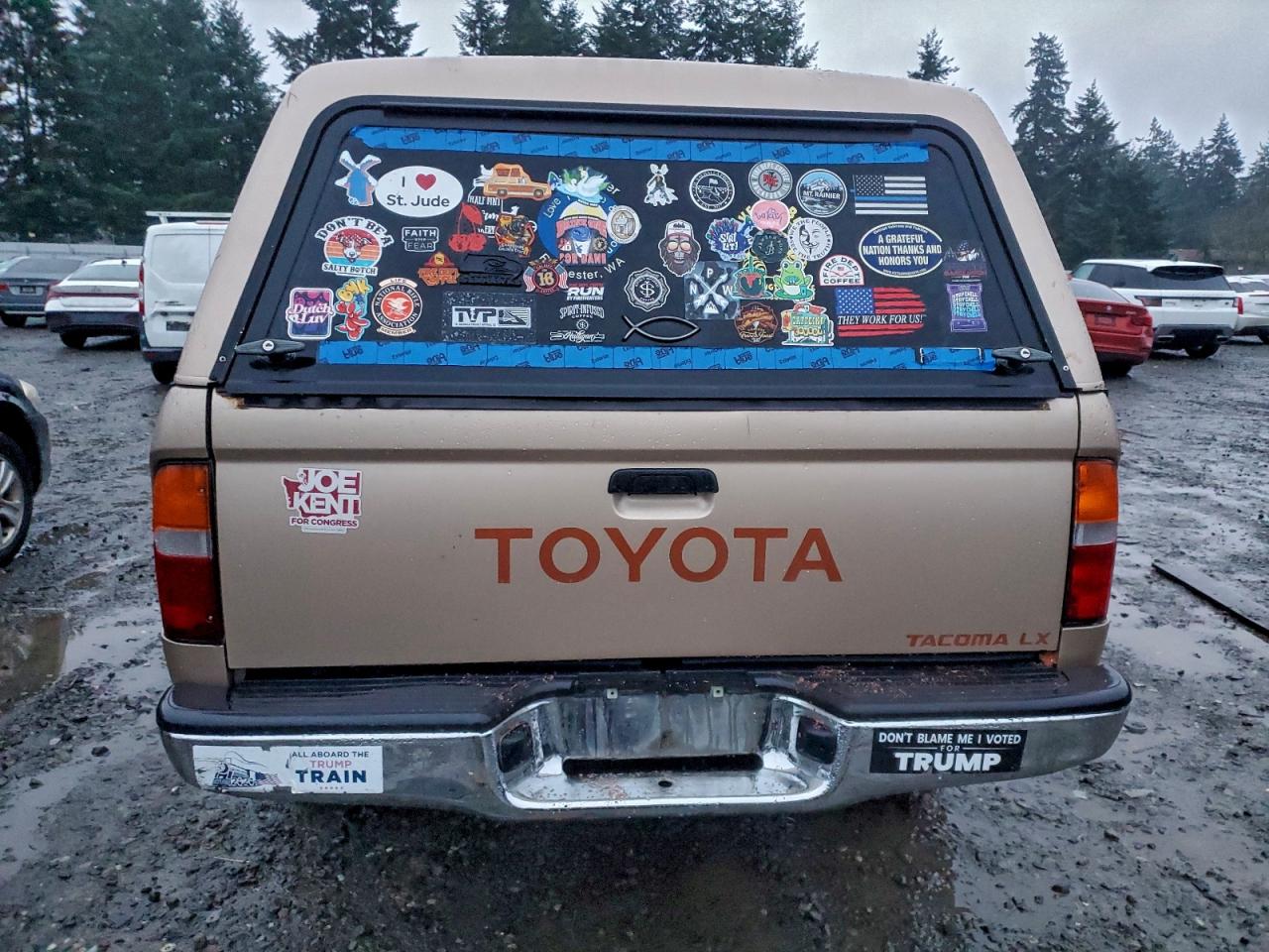 1997 TOYOTA TACOMA XTRACAB photo 6