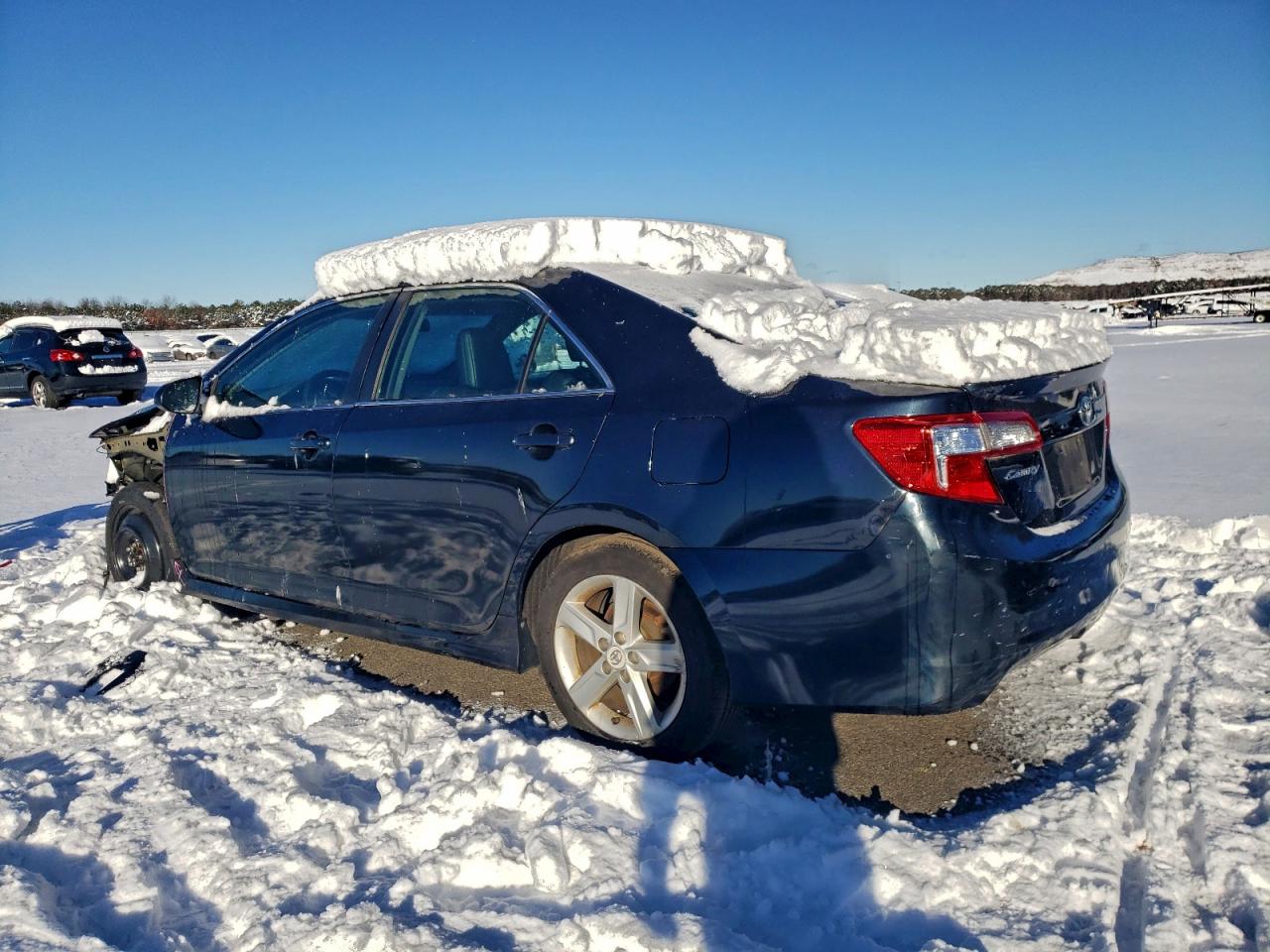 2012 TOYOTA CAMRY BASE photo 2