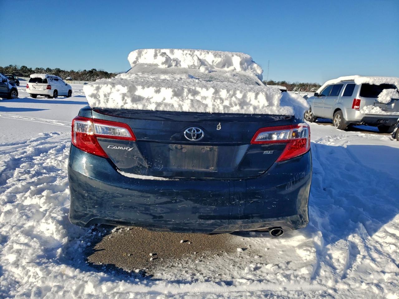 2012 TOYOTA CAMRY BASE photo 6