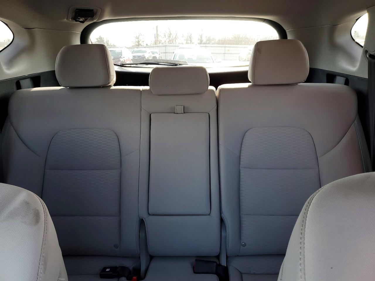 2019 HYUNDAI TUCSON SE photo 10