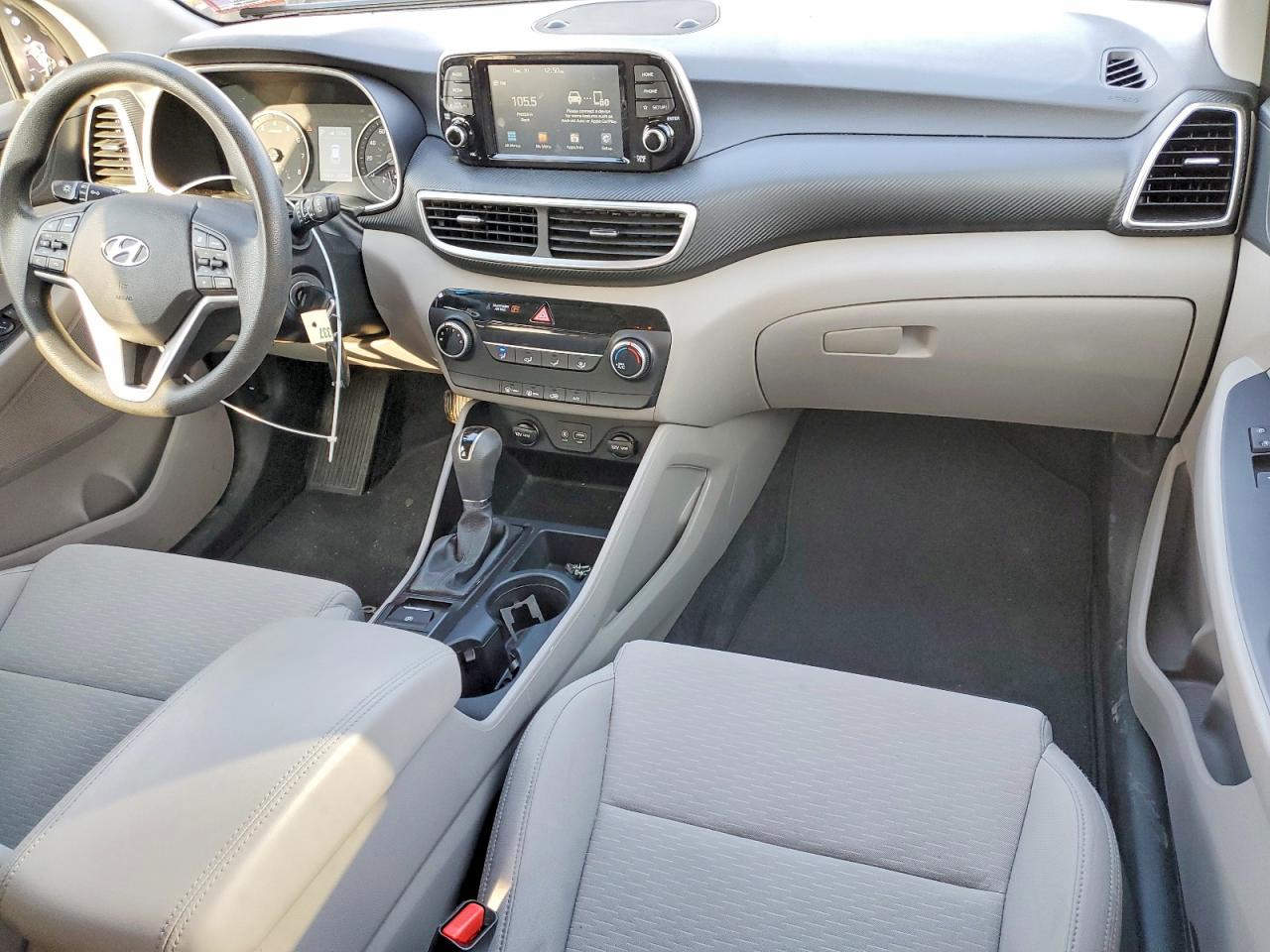 2019 HYUNDAI TUCSON SE photo 8
