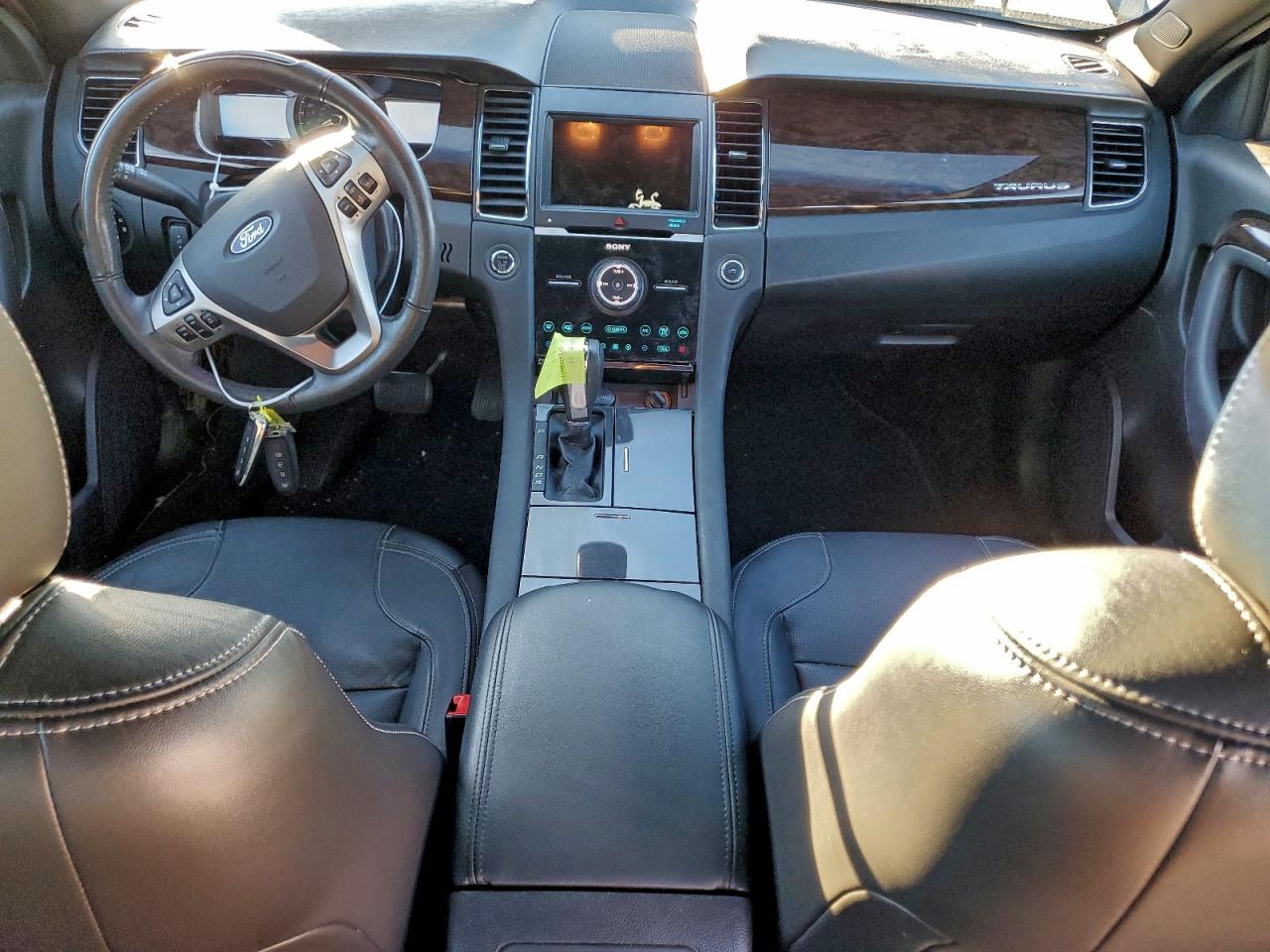 2016 FORD TAURUS LIMITED photo 8