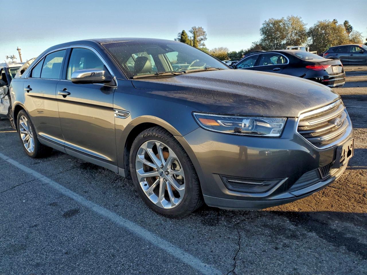 2016 FORD TAURUS LIMITED photo 4