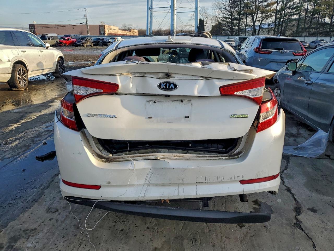 2011 KIA OPTIMA HYBRID photo 6