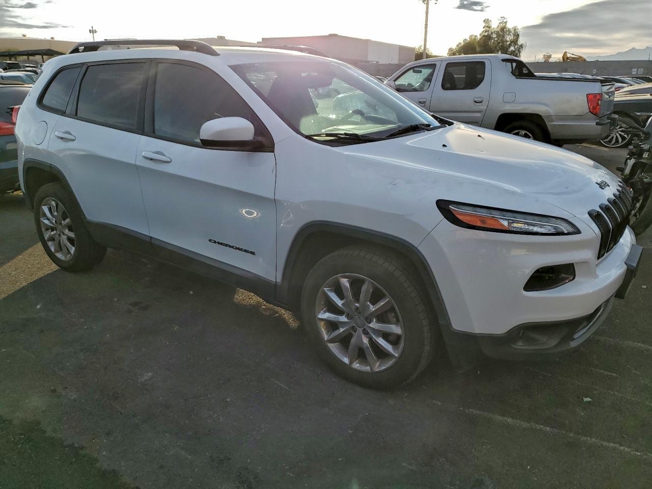 2015 JEEP CHEROKEE LATITUDE photo 10