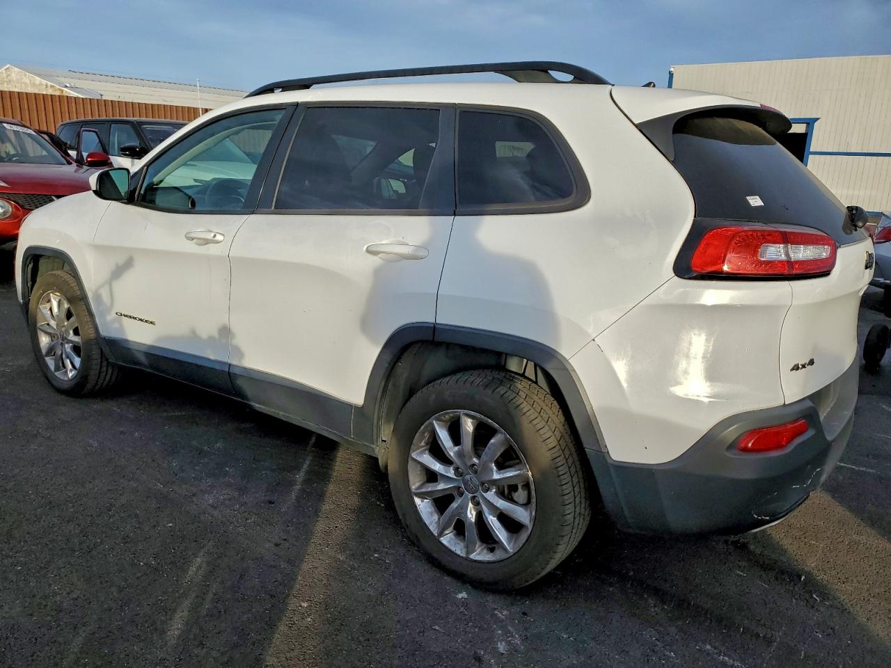 2015 JEEP CHEROKEE LATITUDE photo 4