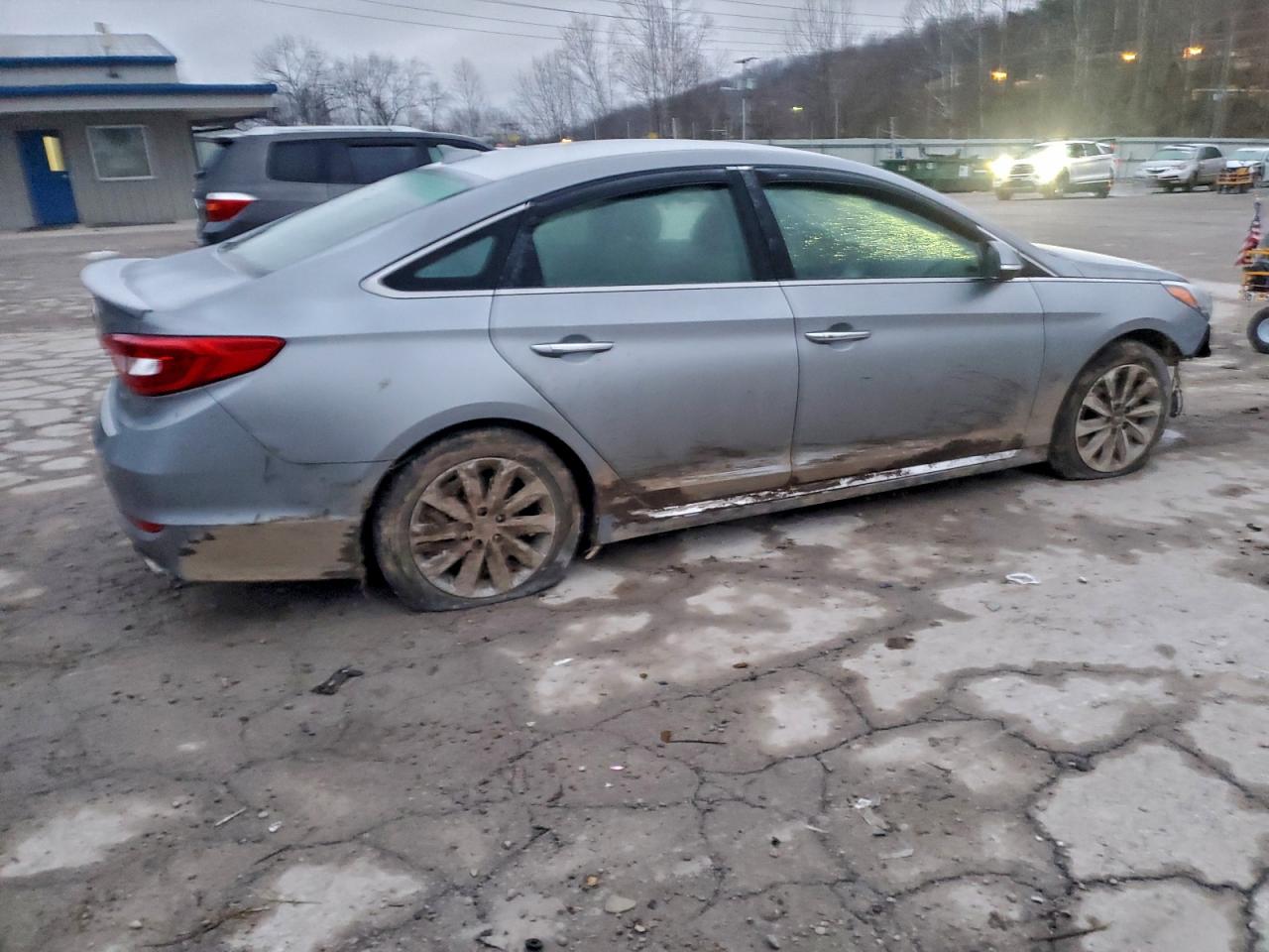 2015 HYUNDAI SONATA SPORT photo 3