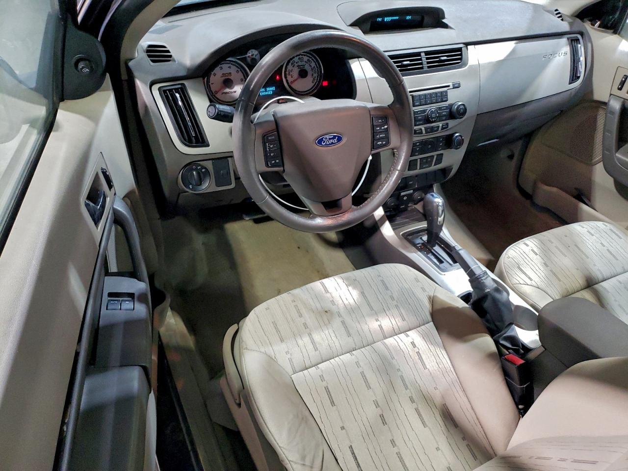 2008 FORD FOCUS SE photo 8