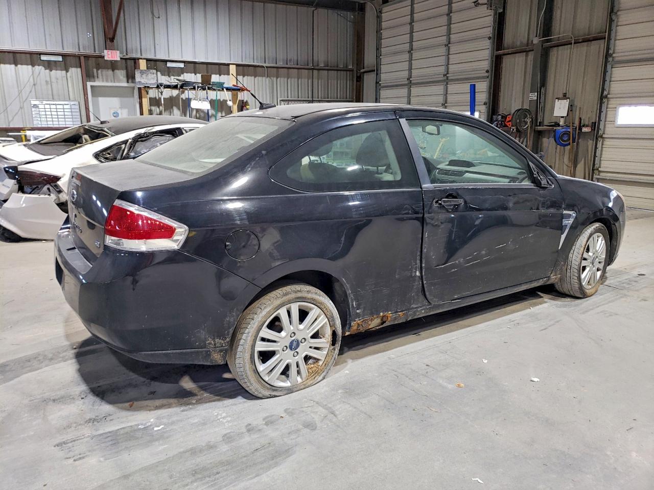 2008 FORD FOCUS SE photo 3
