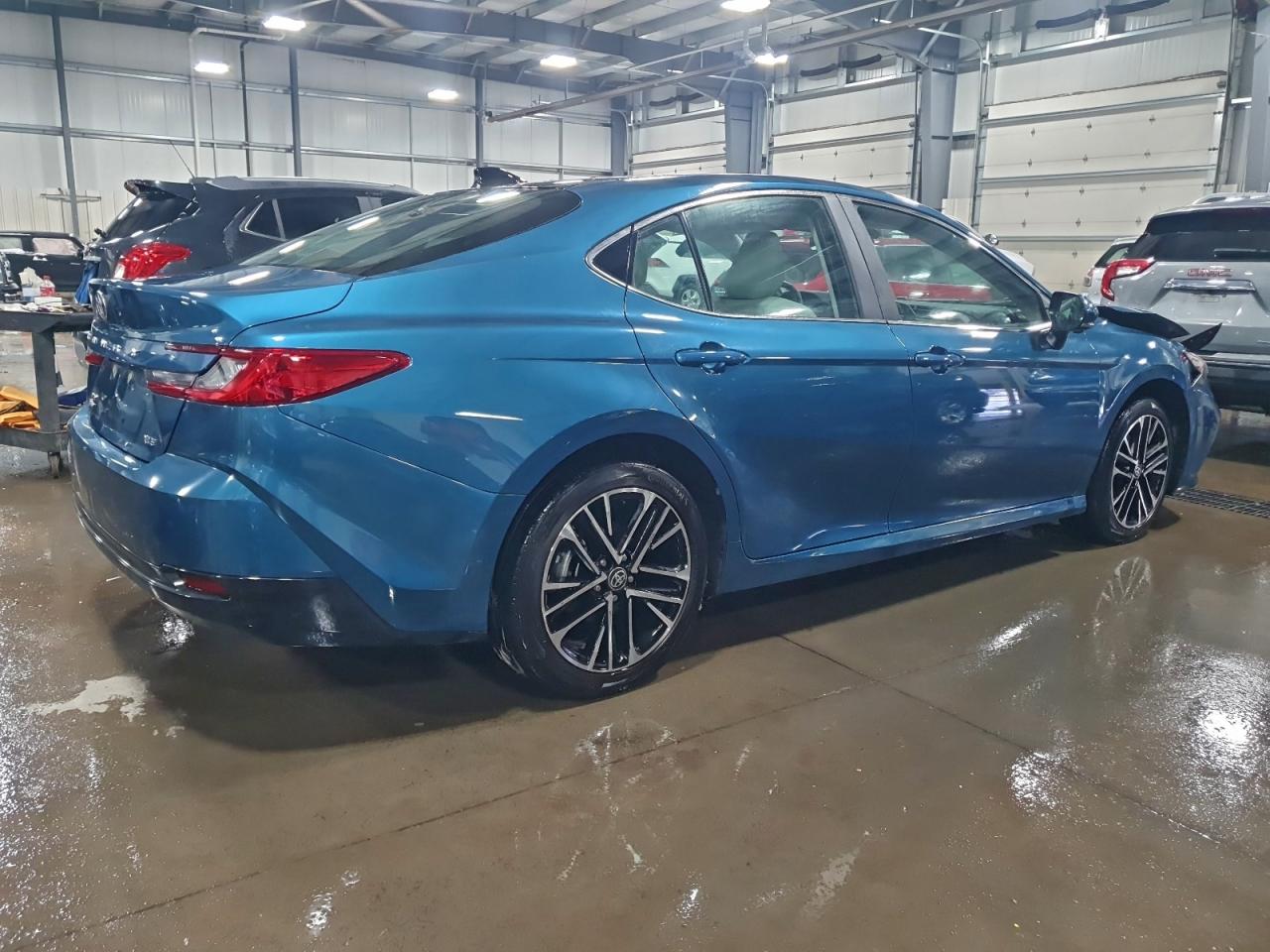 2025 TOYOTA CAMRY XSE photo 3