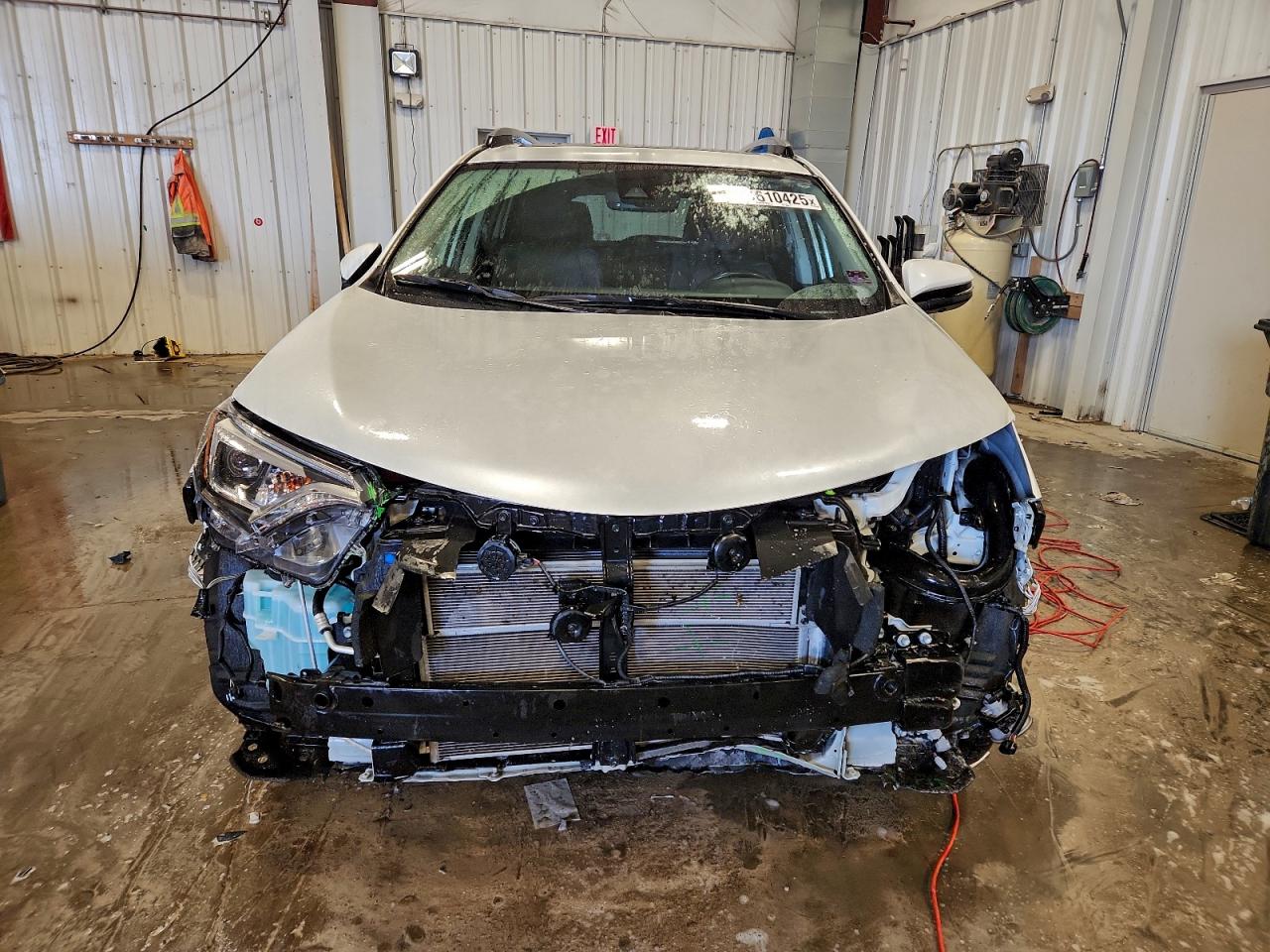 2018 TOYOTA RAV4 HV LIMITED photo 5