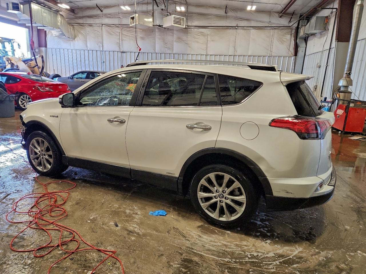2018 TOYOTA RAV4 HV LIMITED photo 2