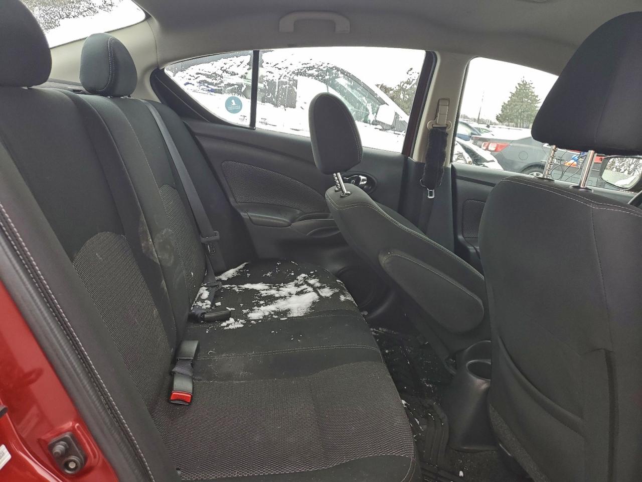2019 NISSAN VERSA S photo 10