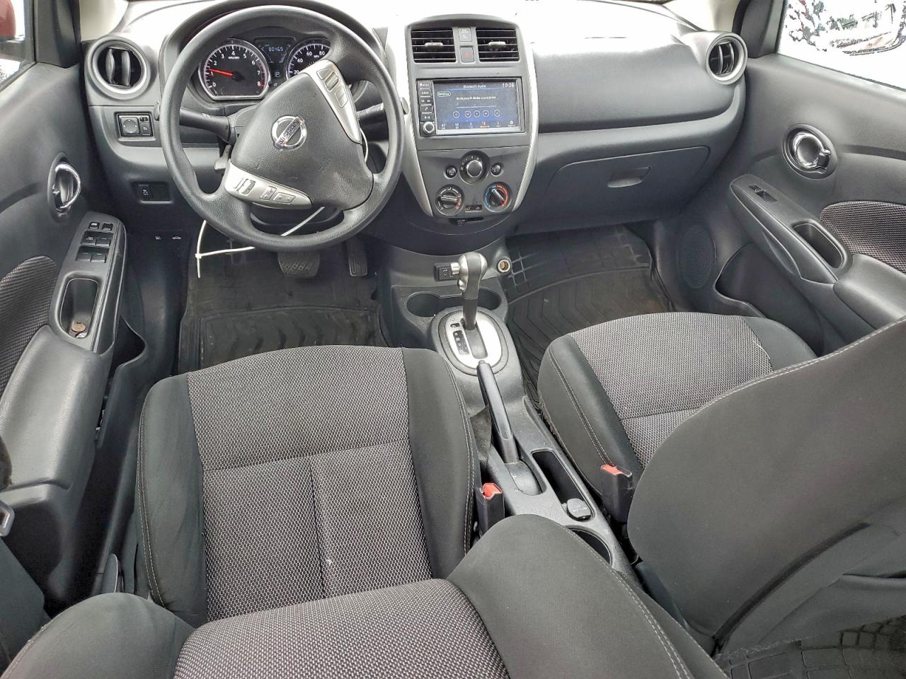 2019 NISSAN VERSA S photo 8