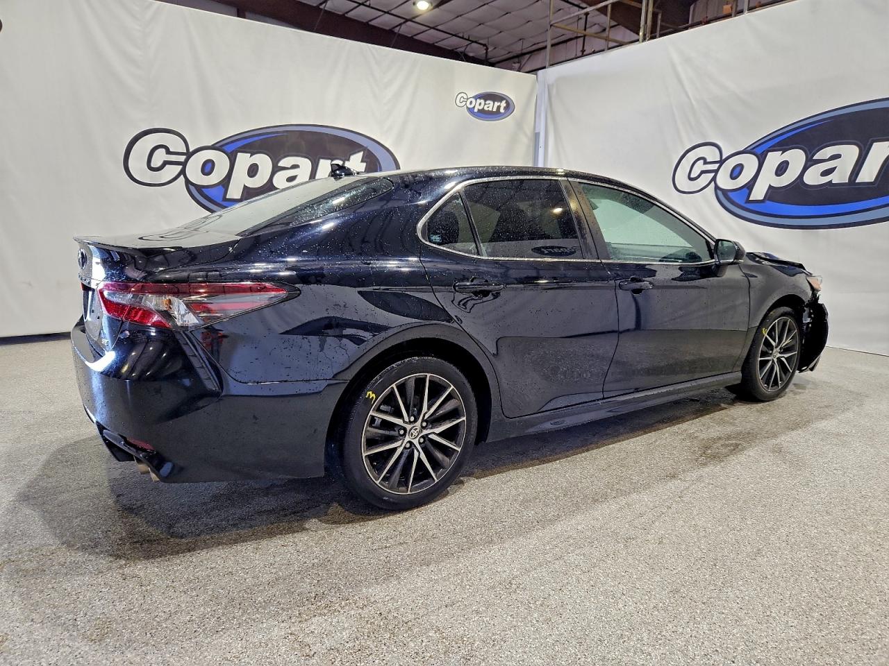 2024 TOYOTA CAMRY SE NIGHT SHADE photo 3
