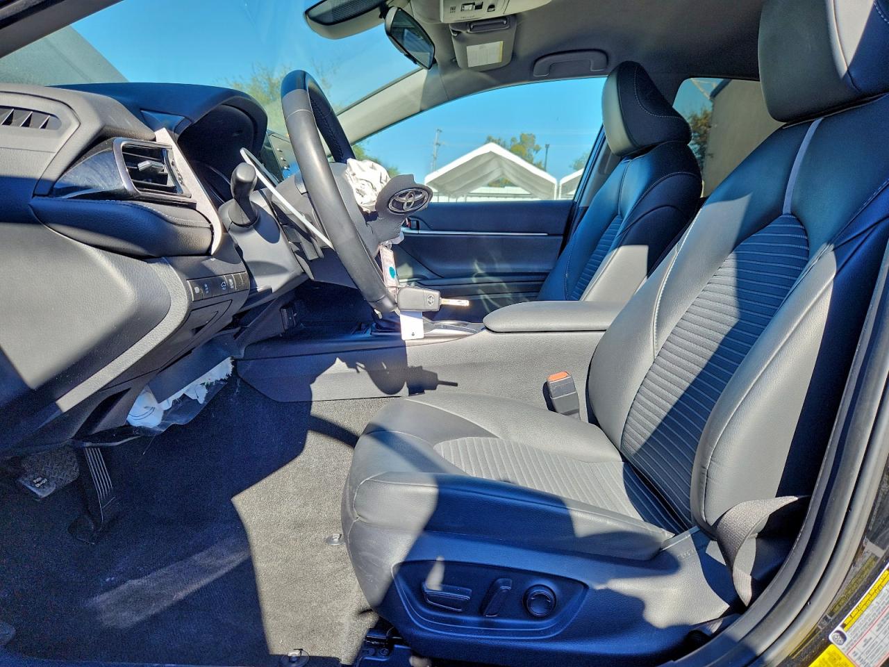 2024 TOYOTA CAMRY SE NIGHT SHADE photo 7