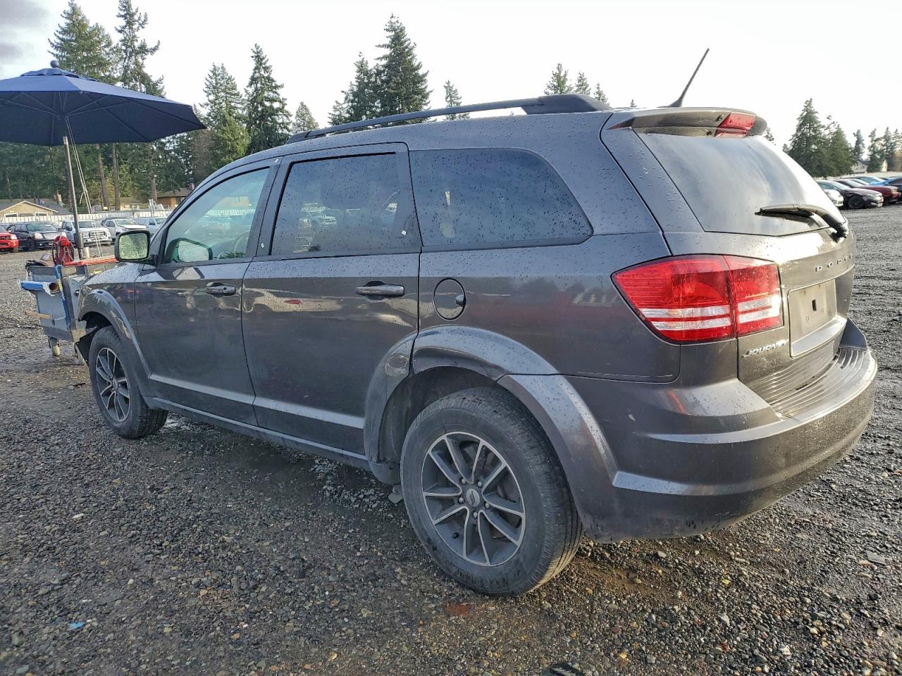 2018 DODGE JOURNEY SE photo 2