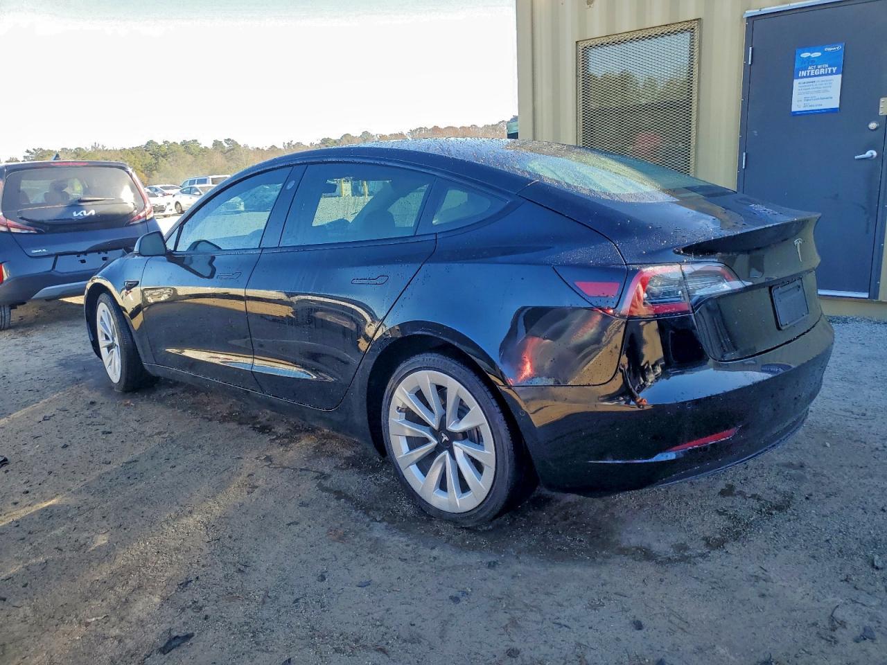 2022 TESLA MODEL 3 photo 2