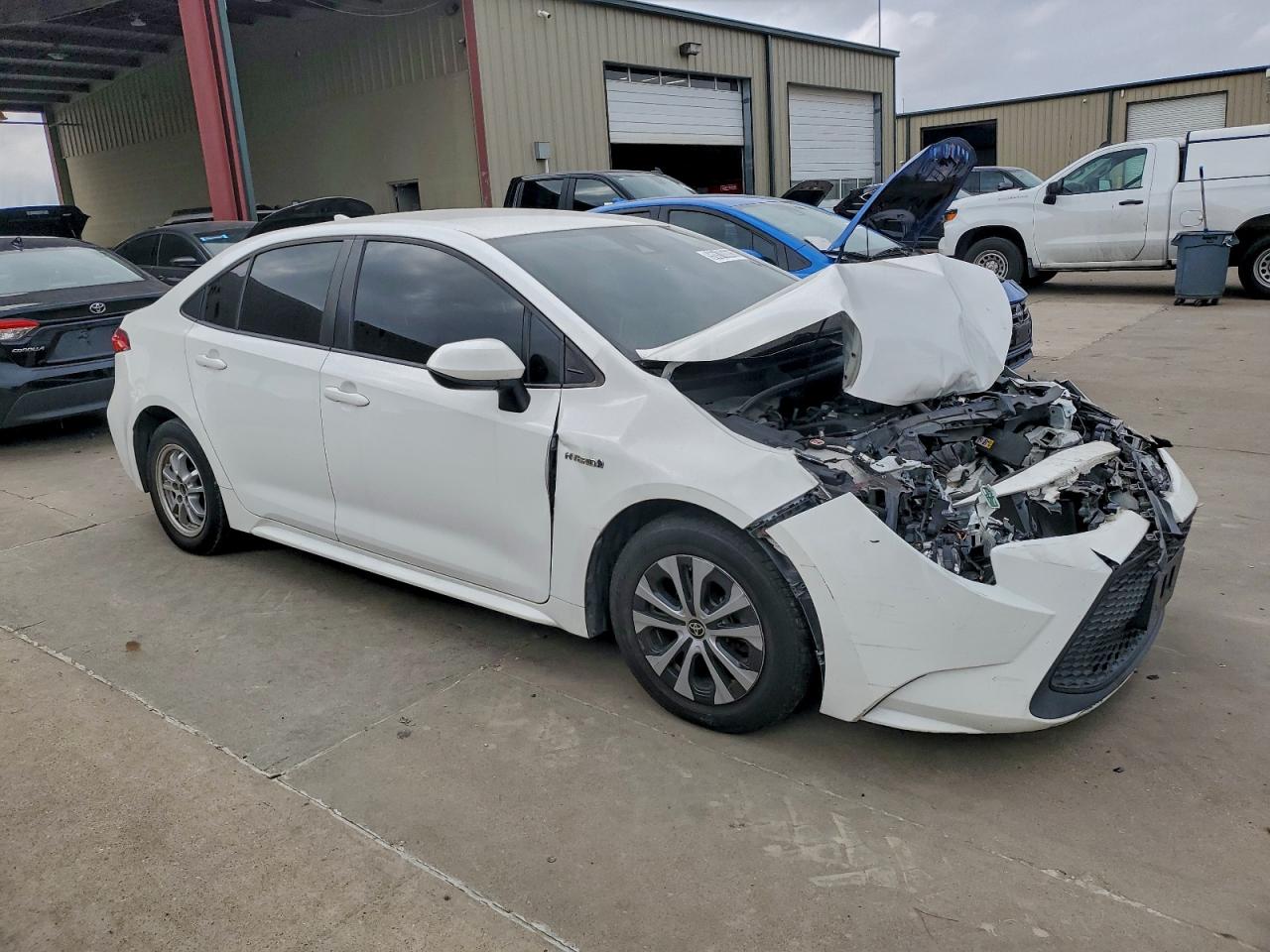 2020 TOYOTA COROLLA LE photo 4