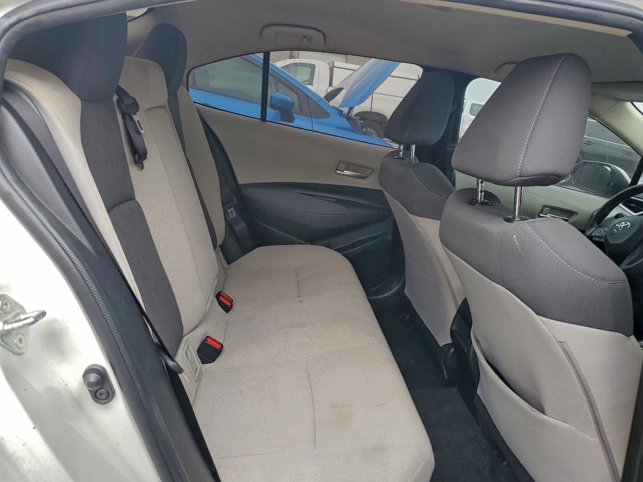 2020 TOYOTA COROLLA LE photo 10