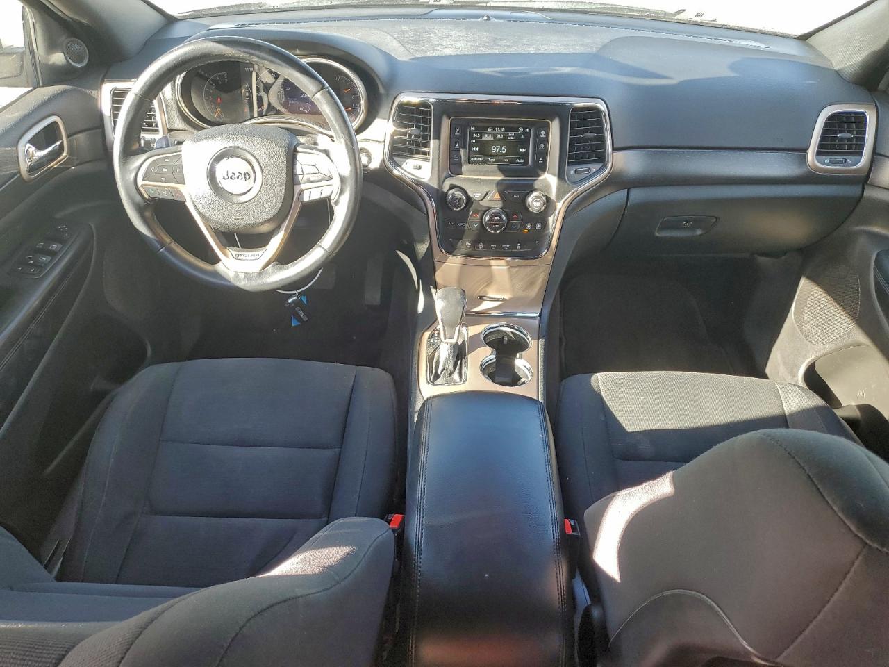 2016 JEEP GRAND CHEROKEE LAREDO photo 8