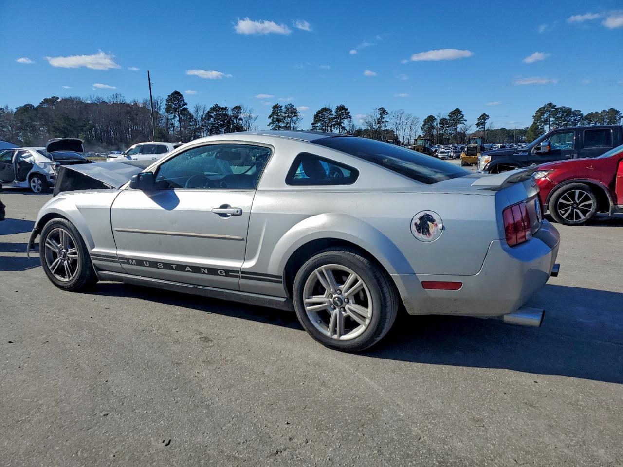 2005 FORD MUSTANG photo 2