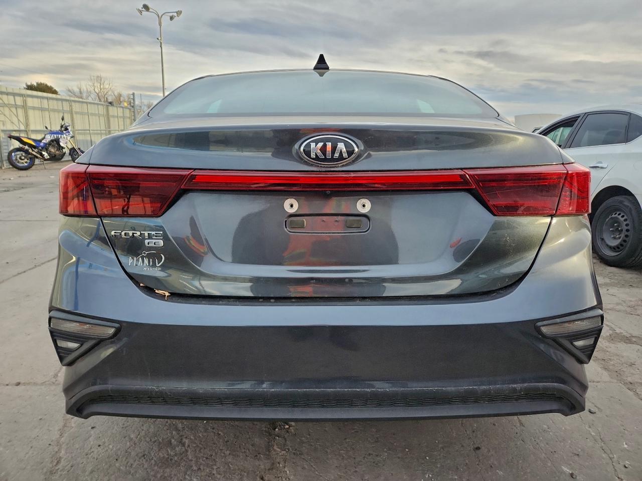 2019 KIA FORTE FE photo 6