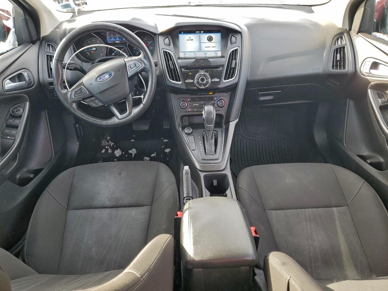 2017 FORD FOCUS SEL photo 8