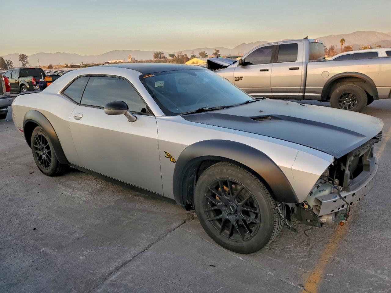 2012 DODGE CHALLENGER SXT photo 4