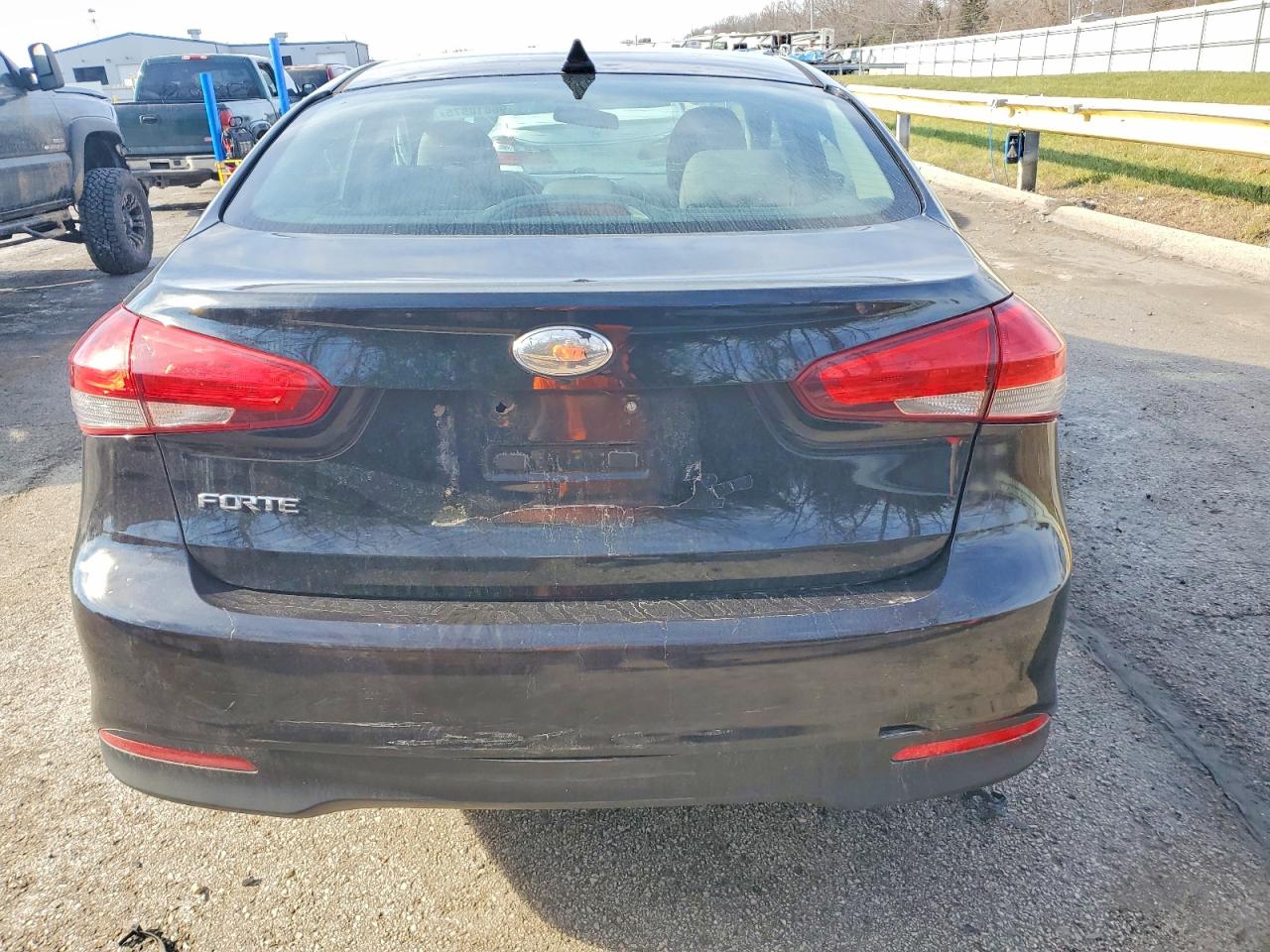 2017 KIA FORTE LX photo 11