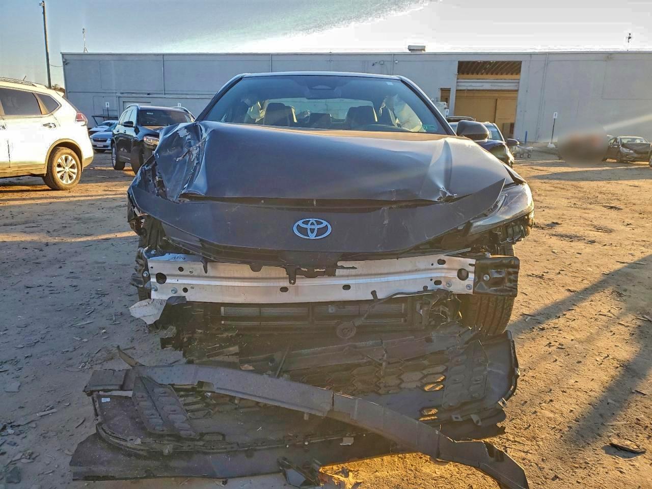 2025 TOYOTA CAMRY XSE photo 5
