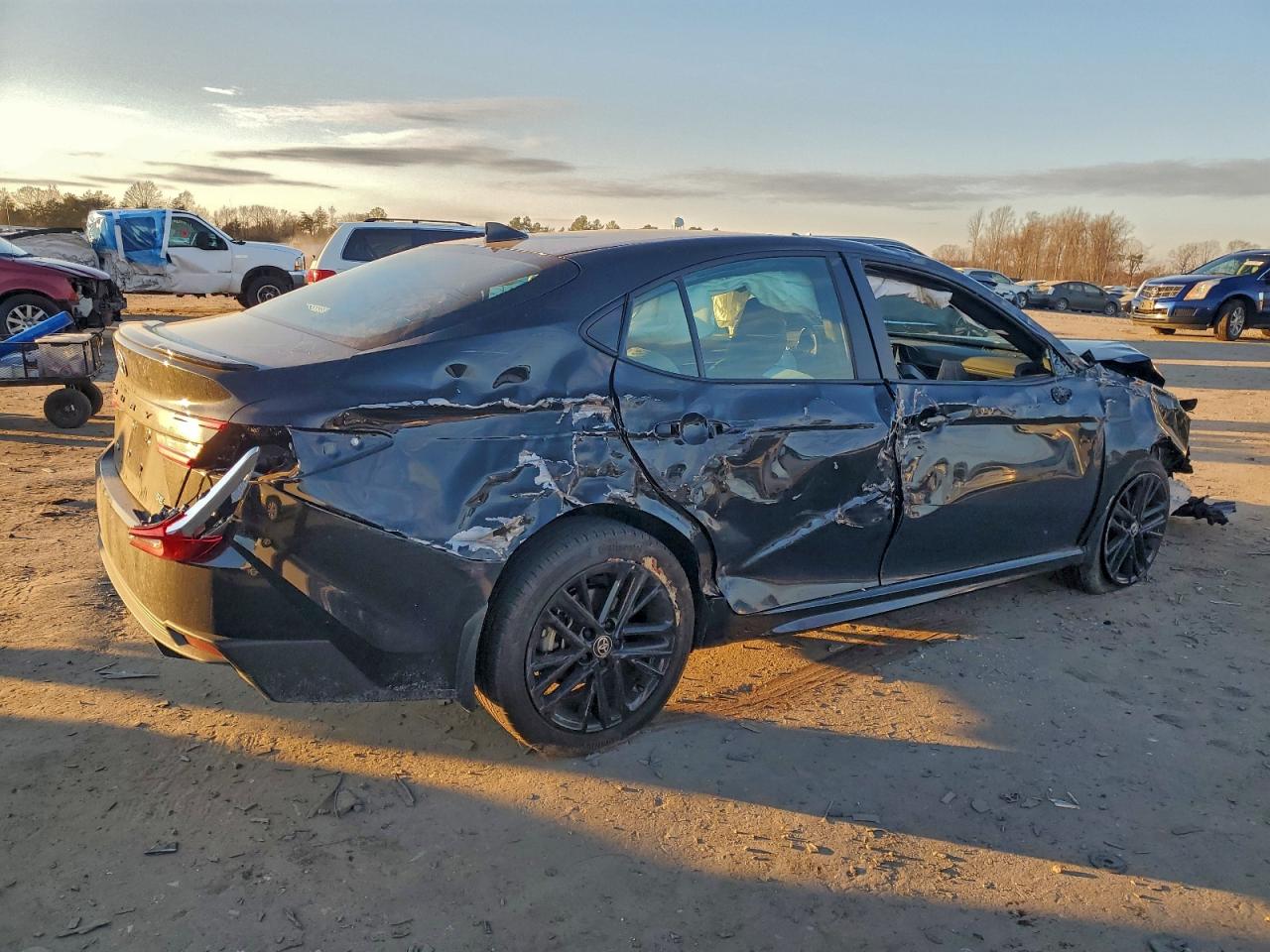 2025 TOYOTA CAMRY XSE photo 3