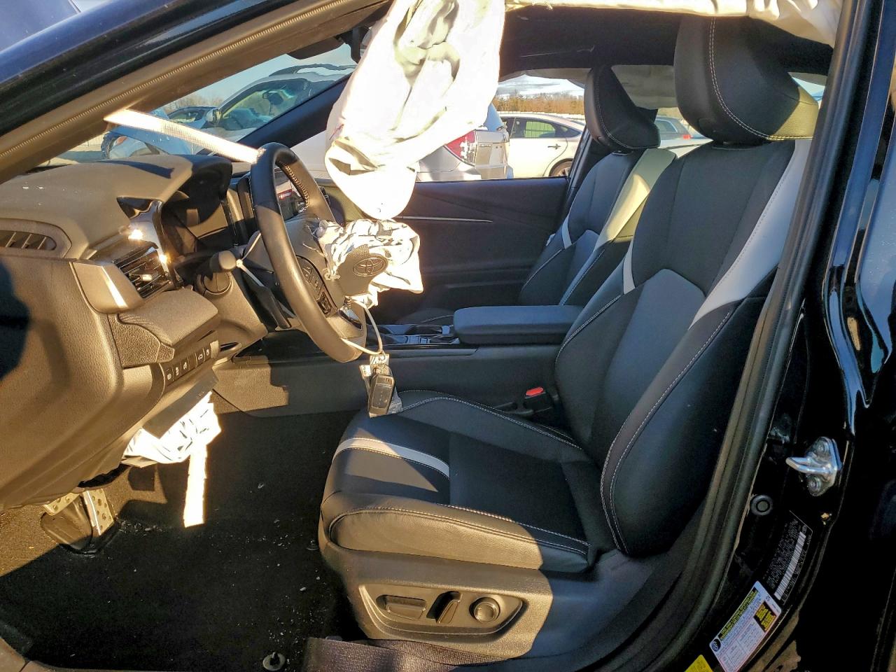 2025 TOYOTA CAMRY XSE photo 7