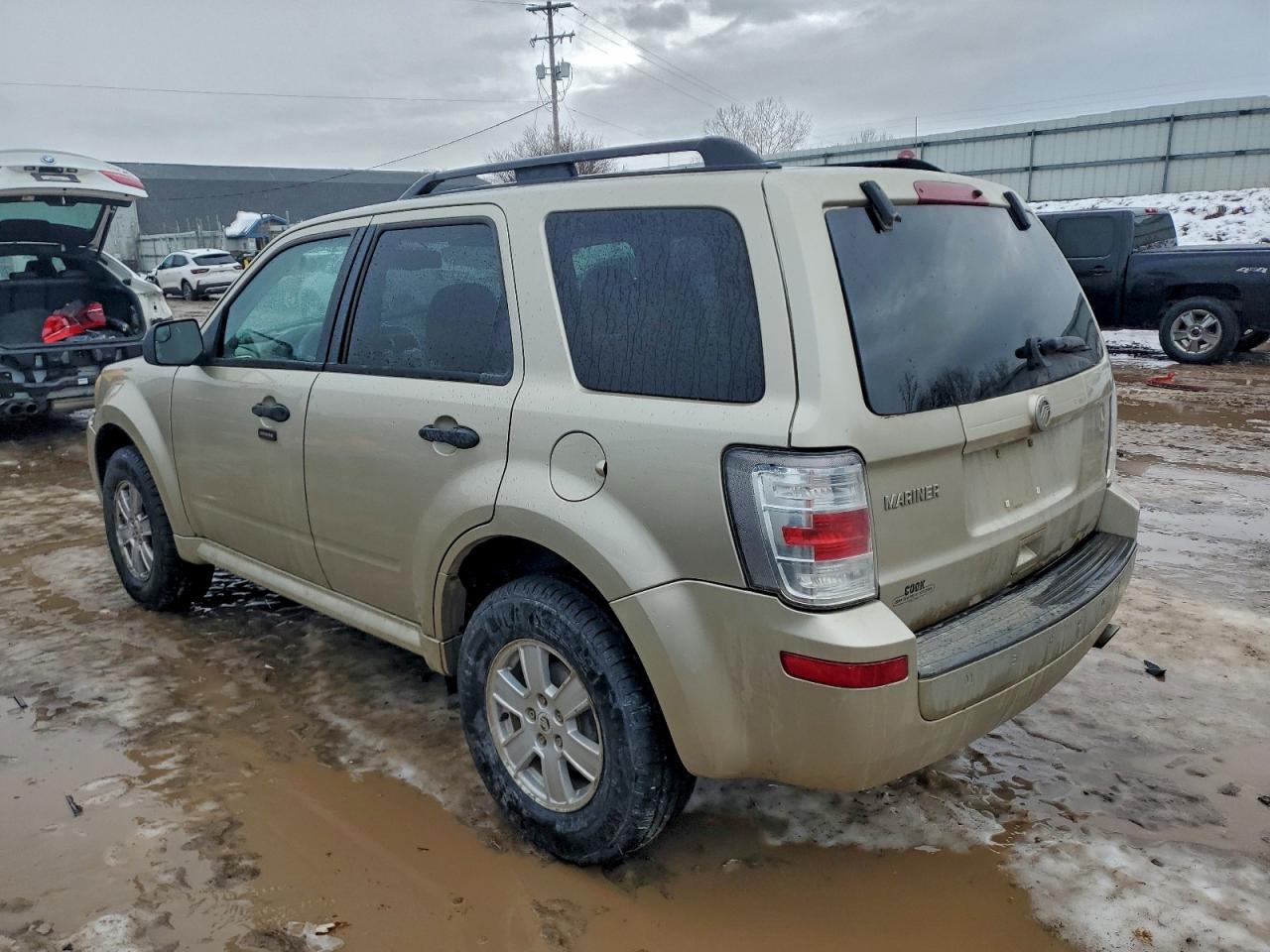2010 MERCURY MARINER photo 2