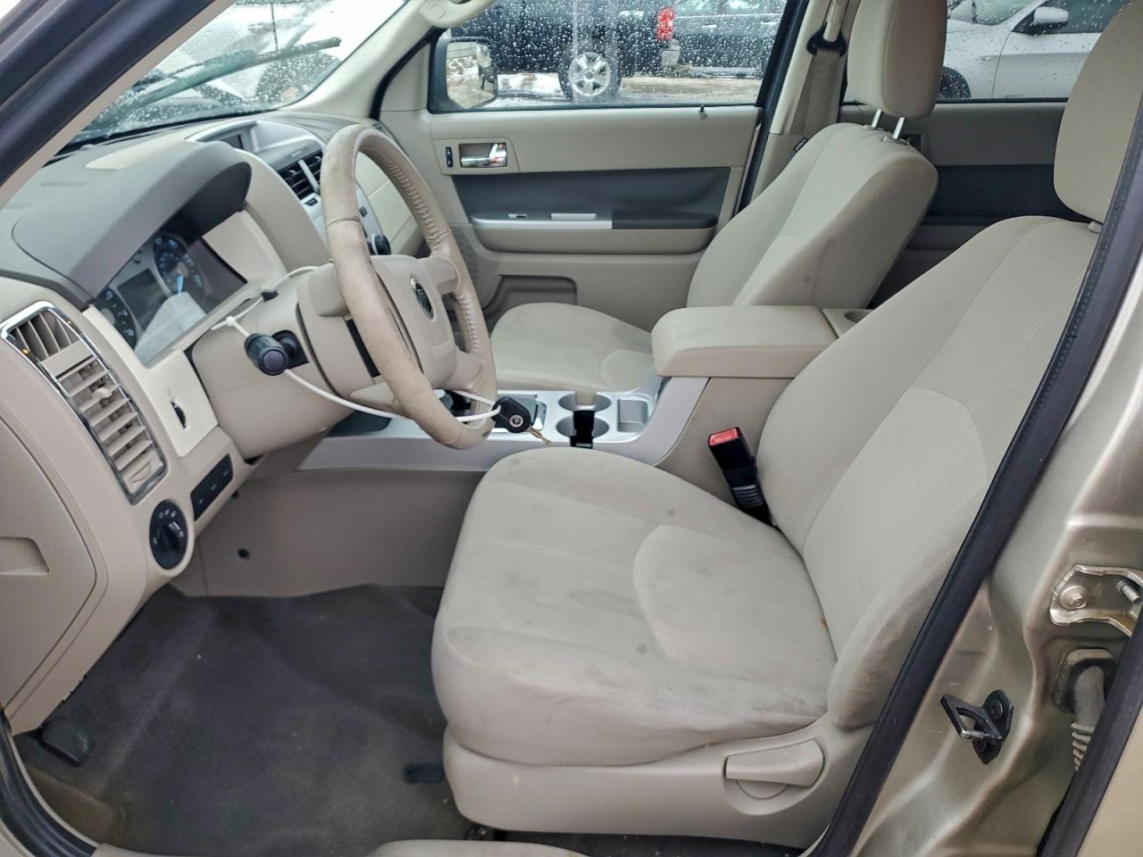 2010 MERCURY MARINER photo 7