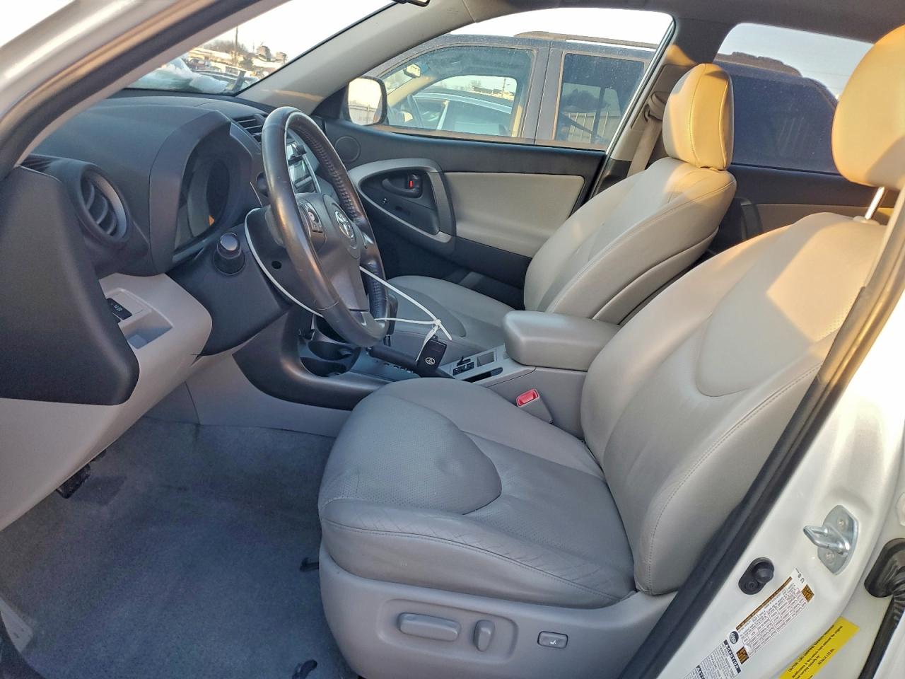 2009 TOYOTA RAV4 LIMITED photo 7