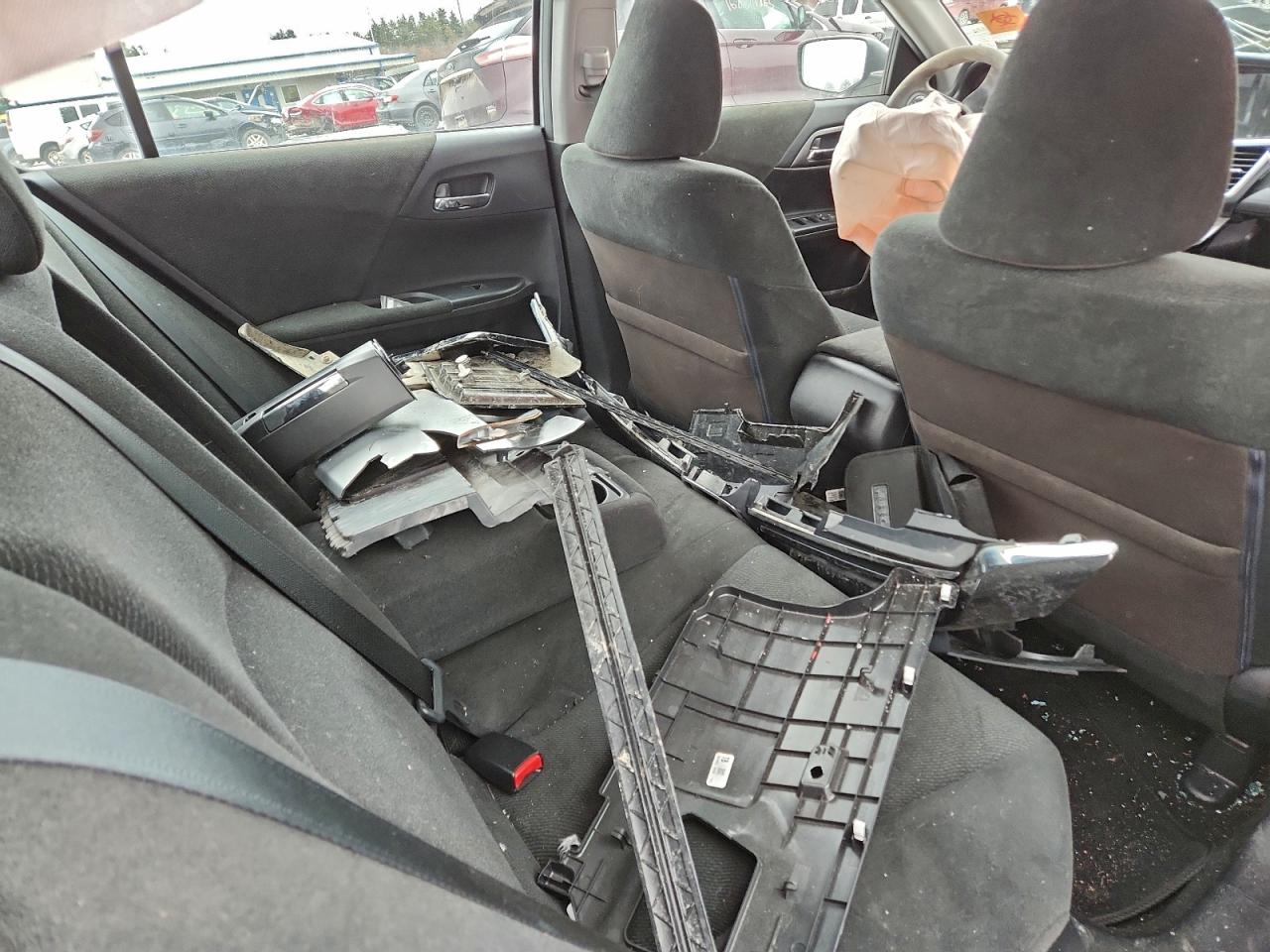 2013 HONDA ACCORD LX photo 10