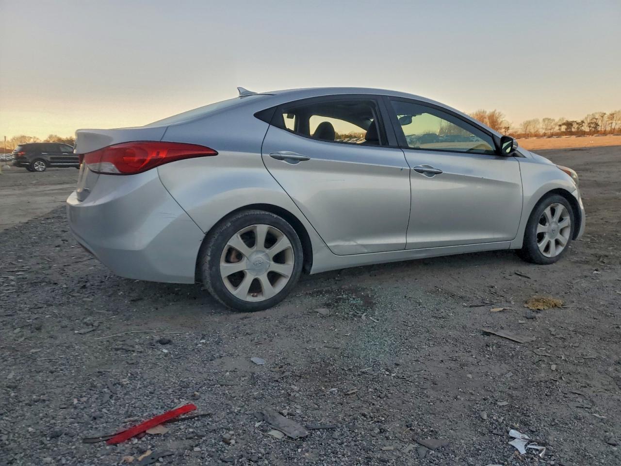 2013 HYUNDAI ELANTRA GLS photo 3