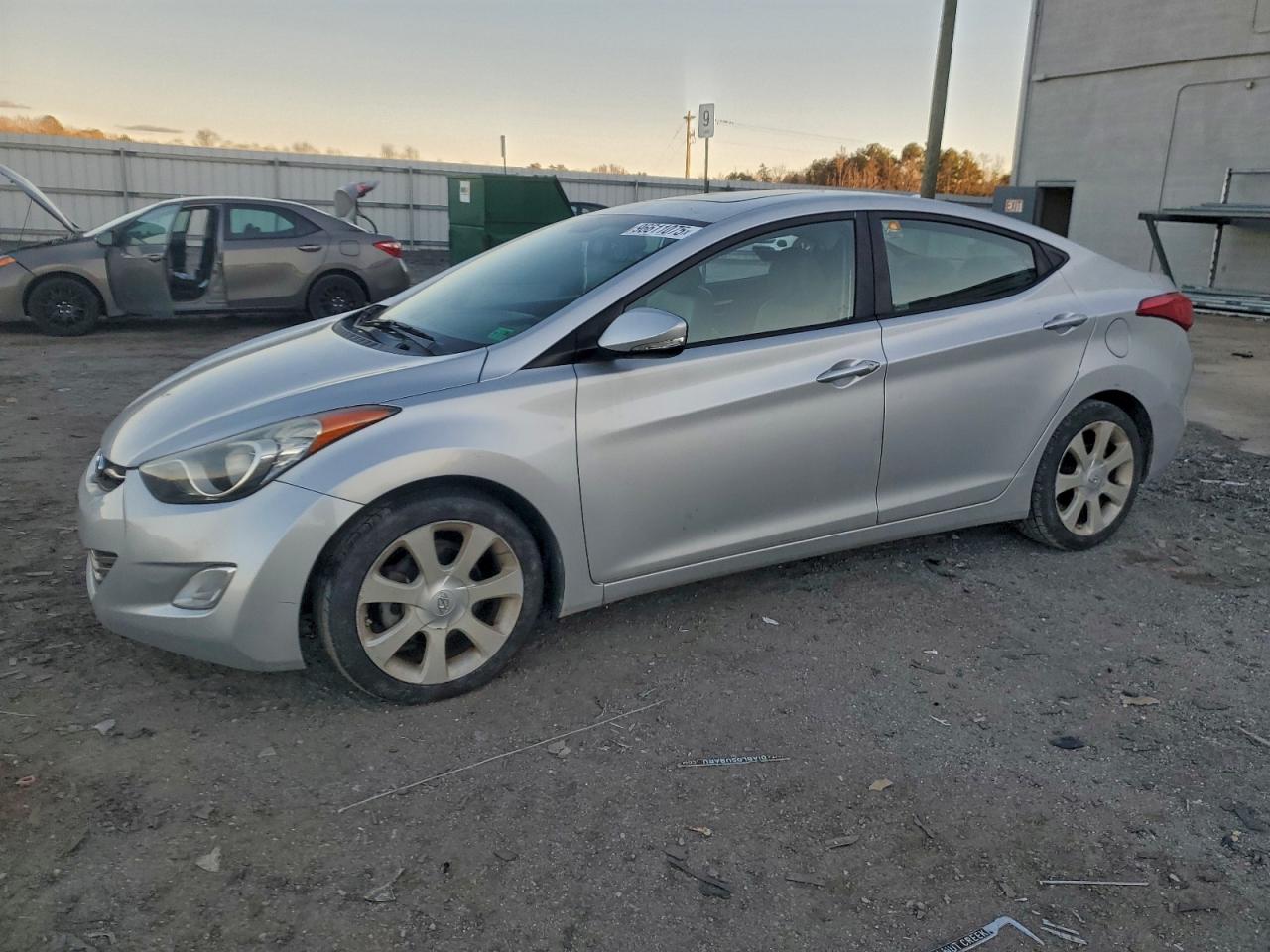 2013 HYUNDAI ELANTRA