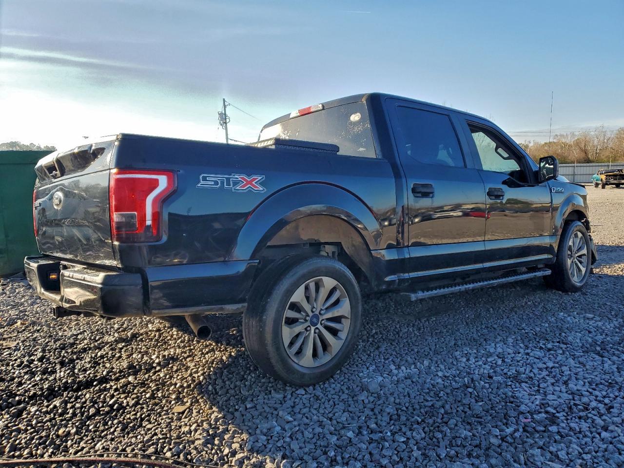 2017 FORD F150 SUPERCREW photo 3