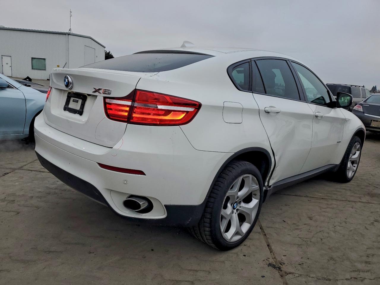 2014 BMW X6 XDRIVE35I photo 3