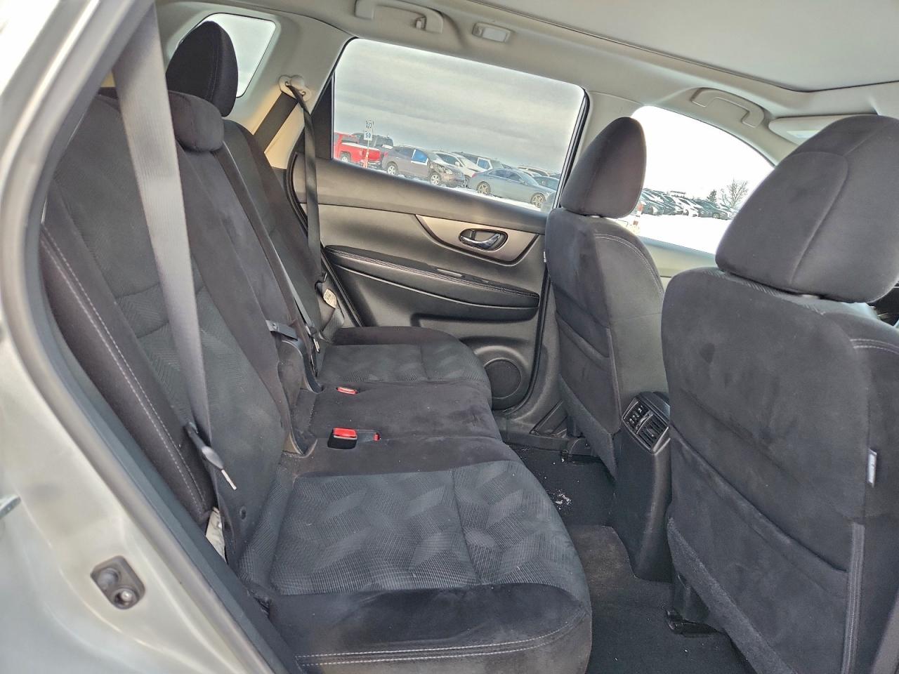 2014 NISSAN ROGUE S photo 11