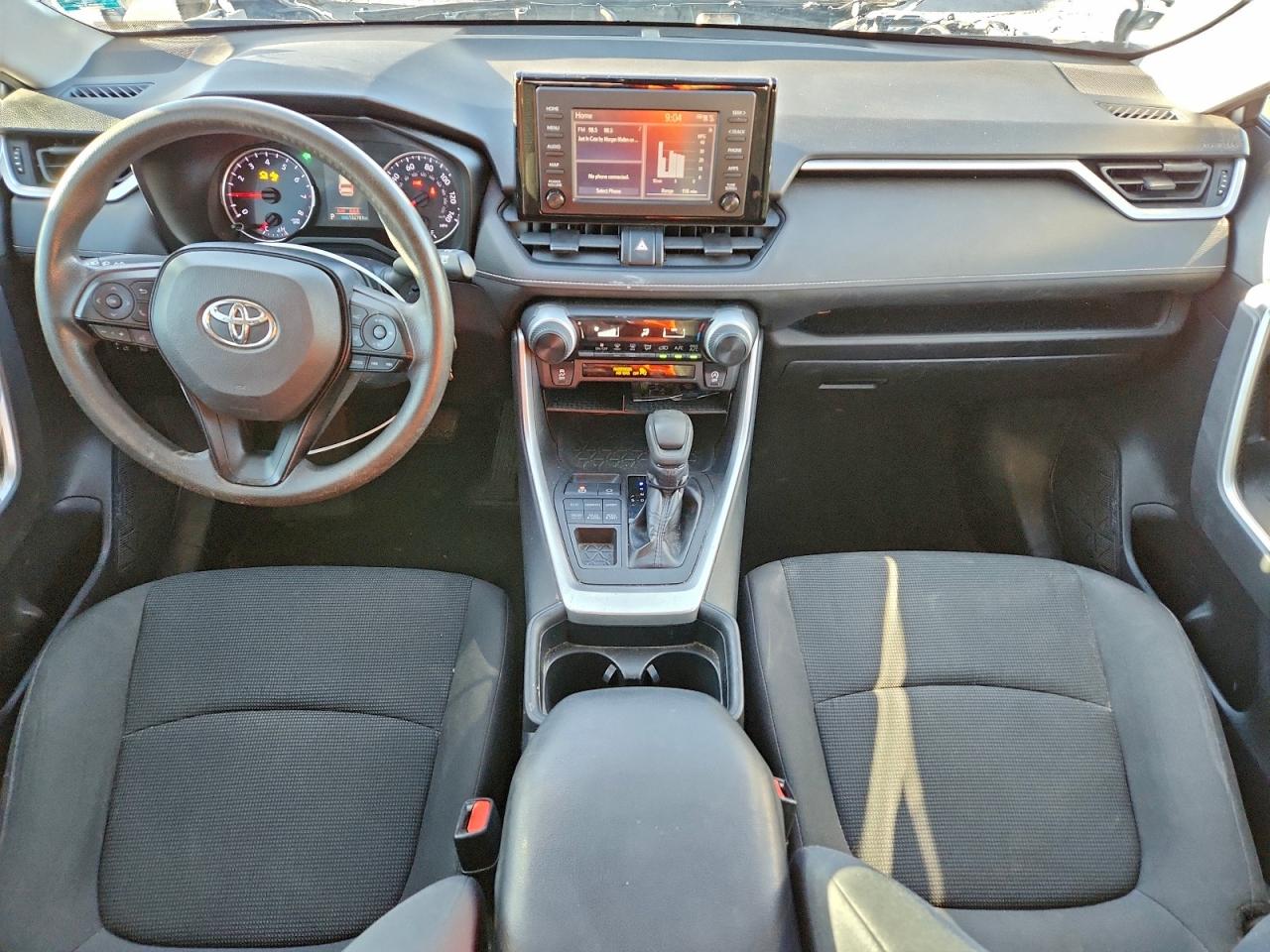 2019 TOYOTA RAV4 LE photo 8
