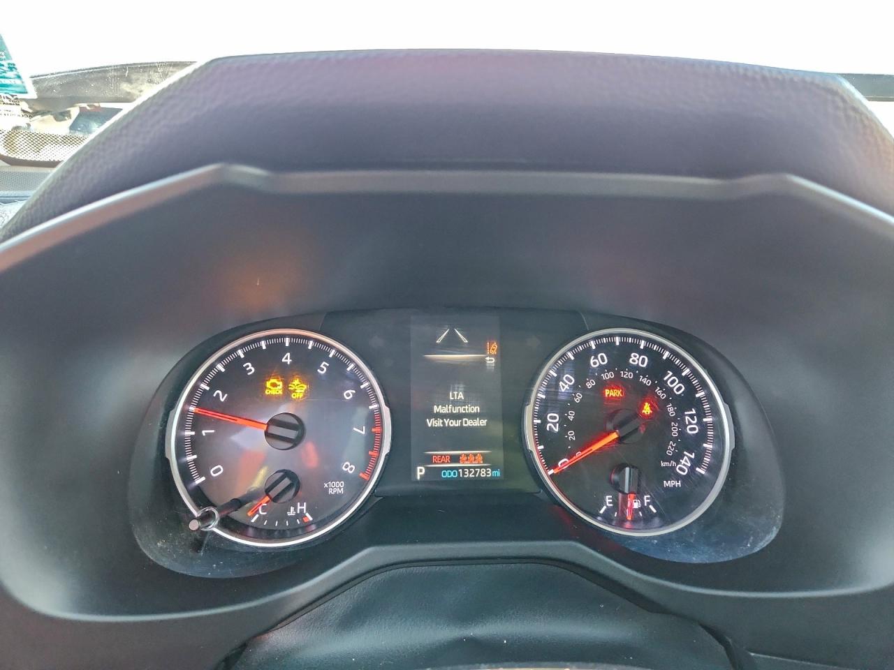 2019 TOYOTA RAV4 LE photo 9