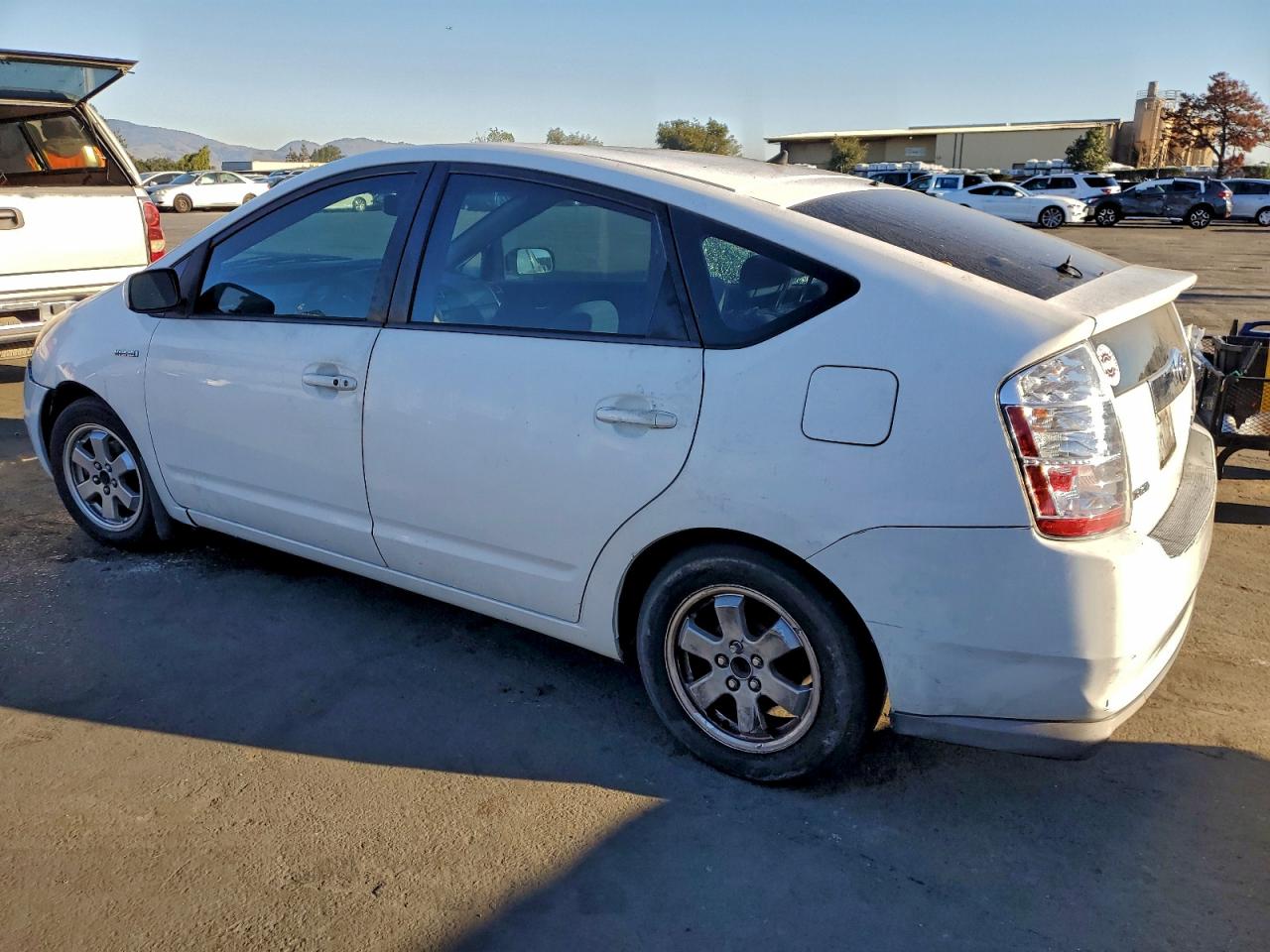 2009 TOYOTA PRIUS BASE photo 2