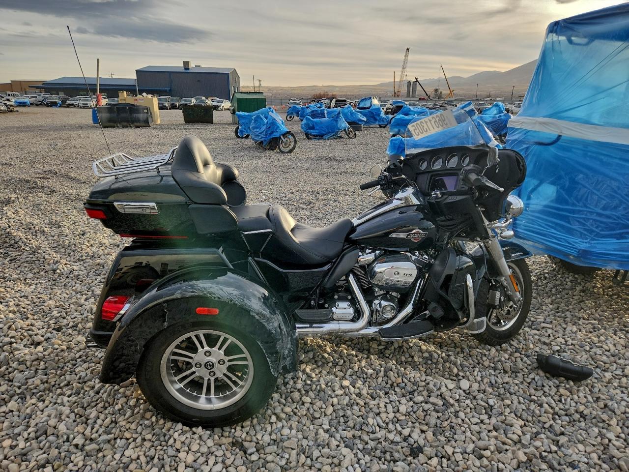 2022 HARLEY-DAVIDSON FLHTCUTG