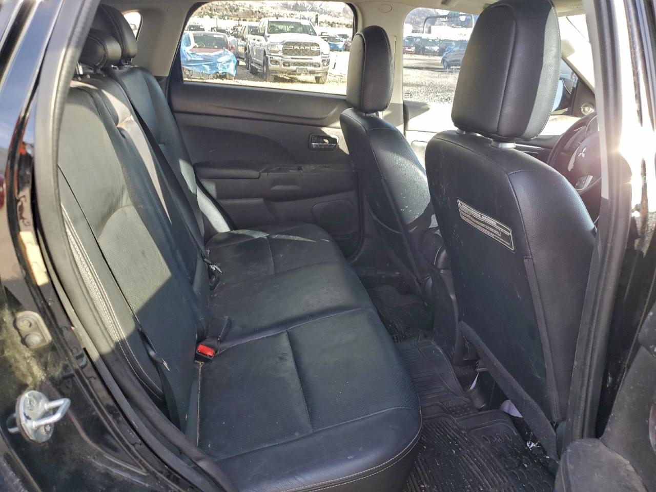 2015 MITSUBISHI OUTLANDER SPORT SE photo 11