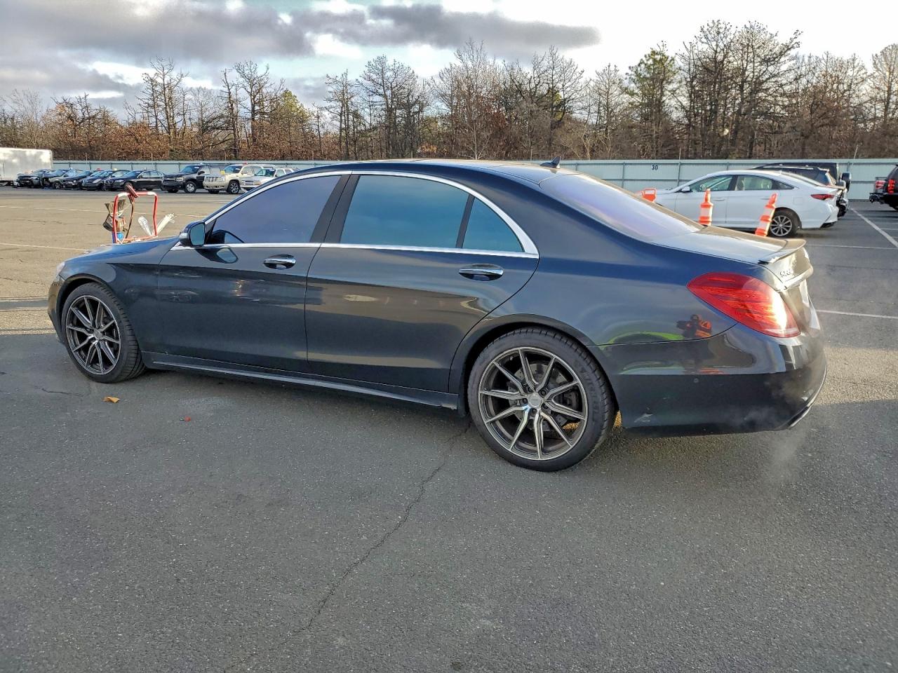 2015 MERCEDES-BENZ S 550 4MATIC photo 2