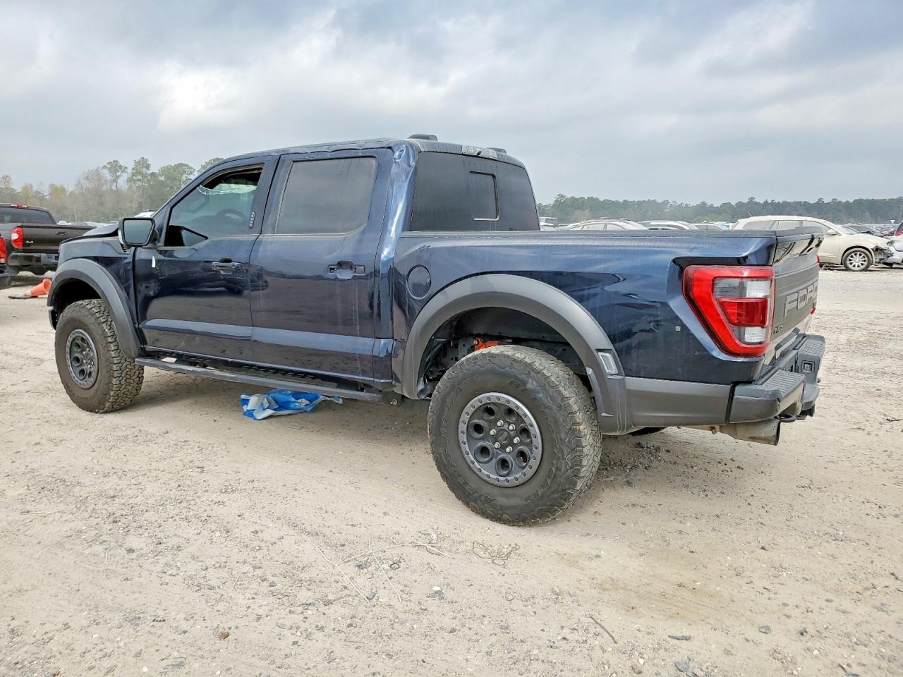 2023 FORD F150 RAPTOR photo 2